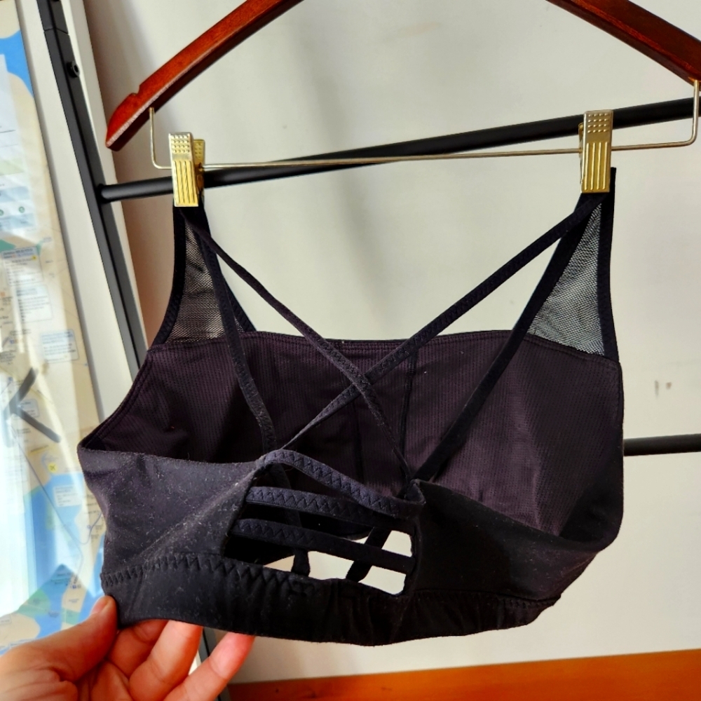Athleta black sports bra size L